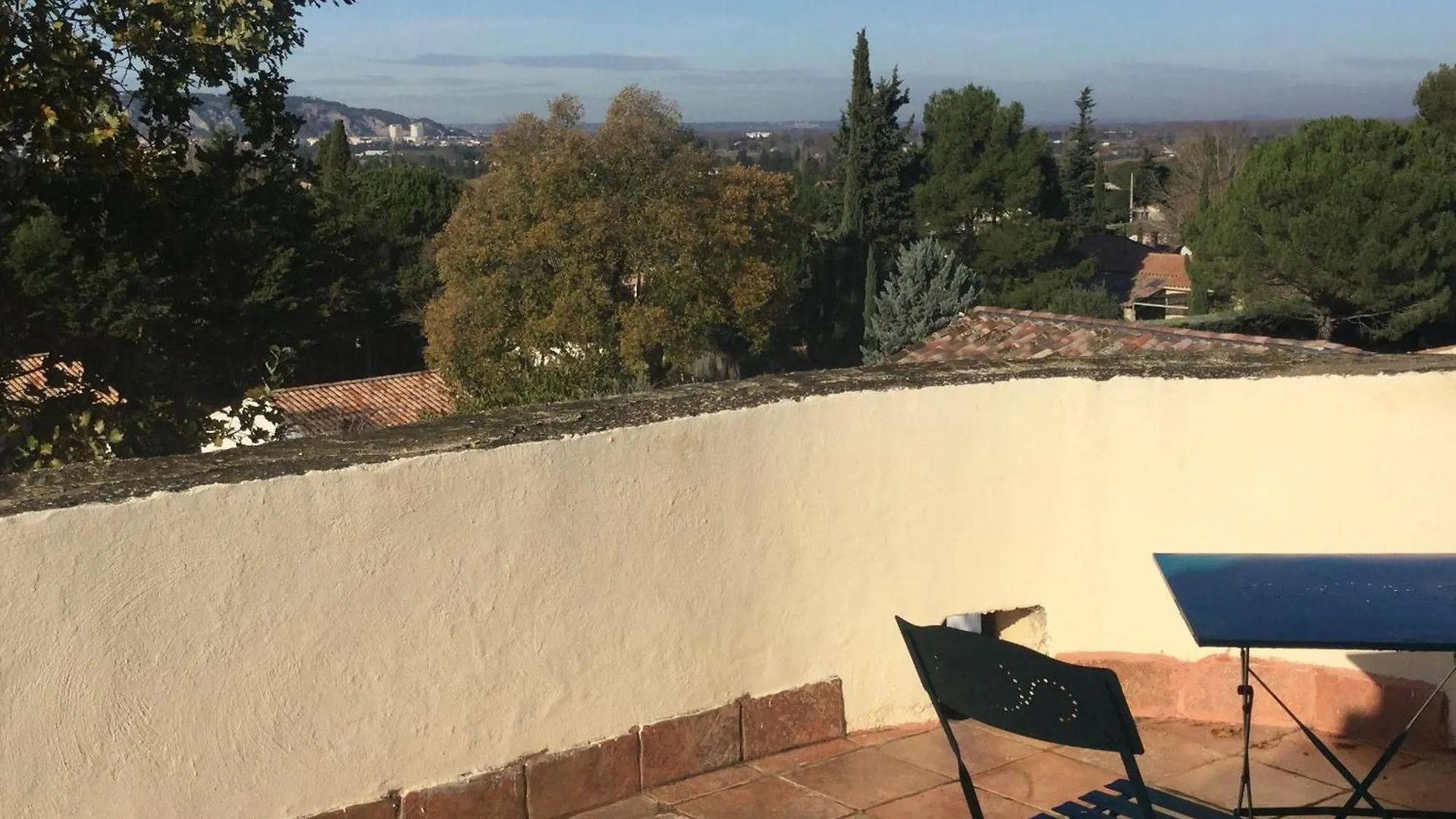 Charming Provencal Mas With Pool By Taillades, Close To Cavaillon In The Luberon, Sleeps 6. Les Taillades Holiday home